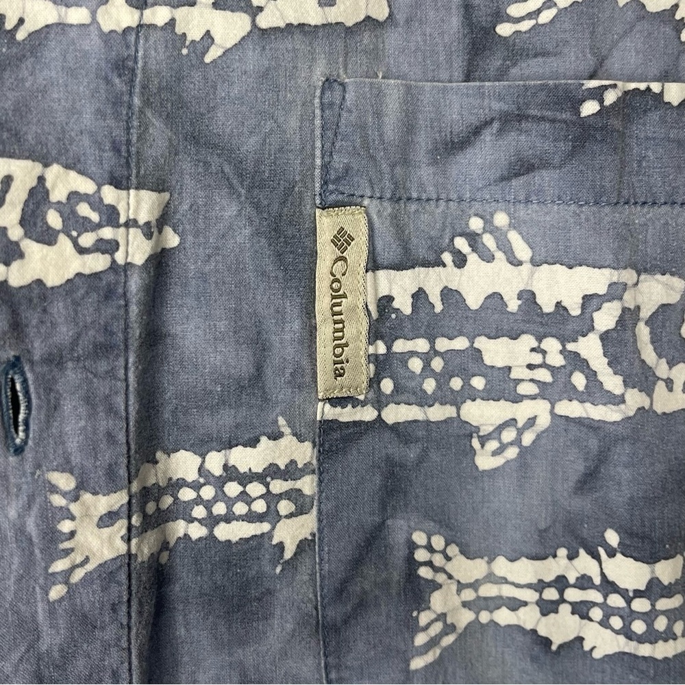 Columbia Sportswear Men's Blue Fish Print Shirt - Picture 3 of 4